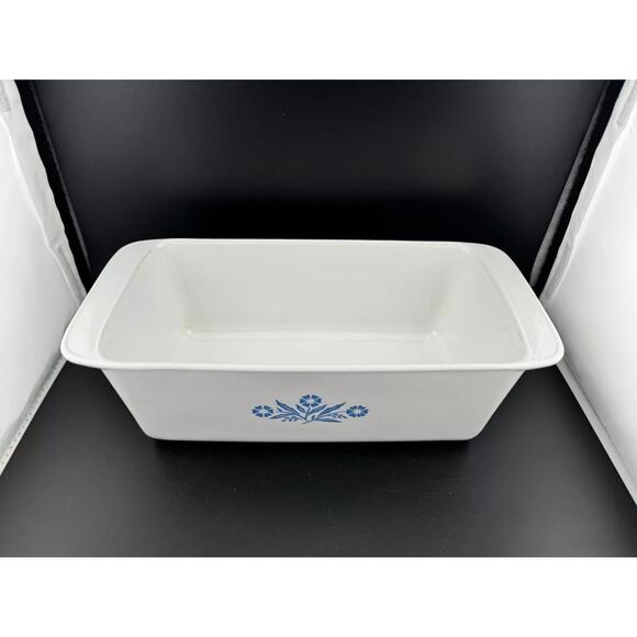 Vintage Corning Ware Blue Cornflower Loaf Pan, P-315-B - Picture 2 of 8
